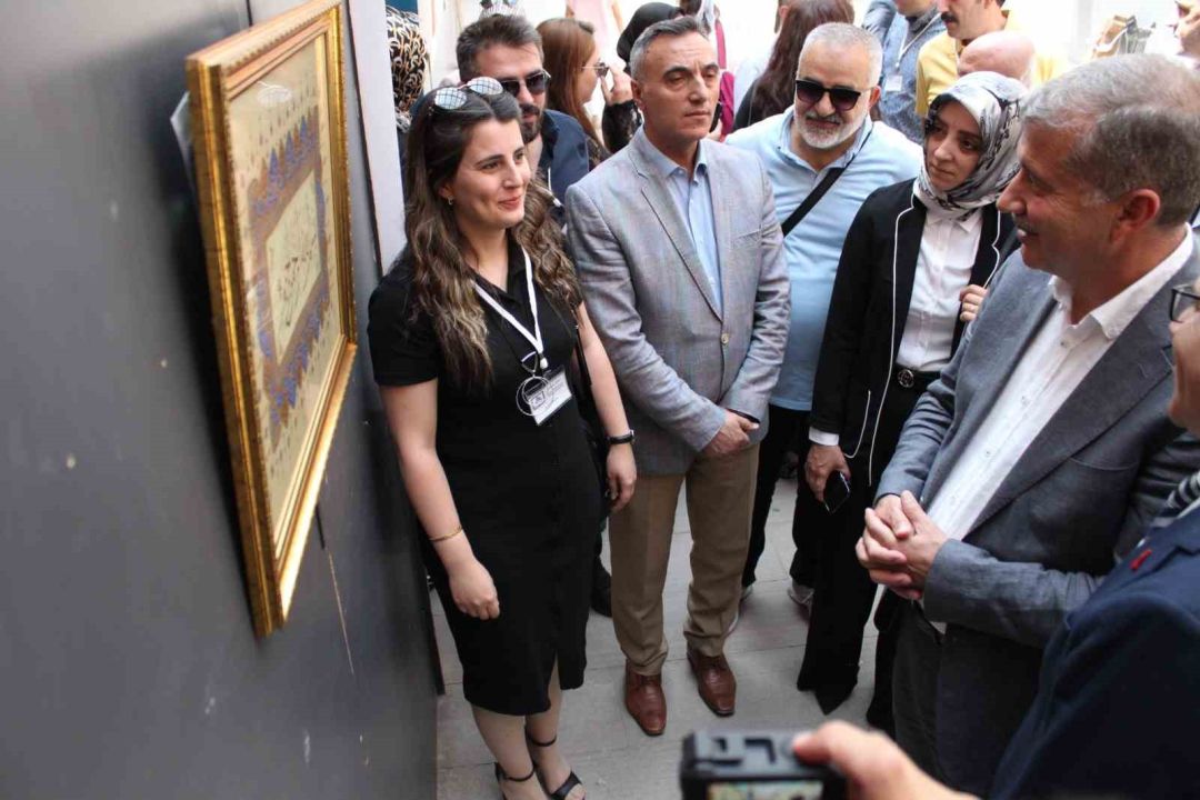 80 sanatçı ve eserlerini tarihi yapıda sergiledi