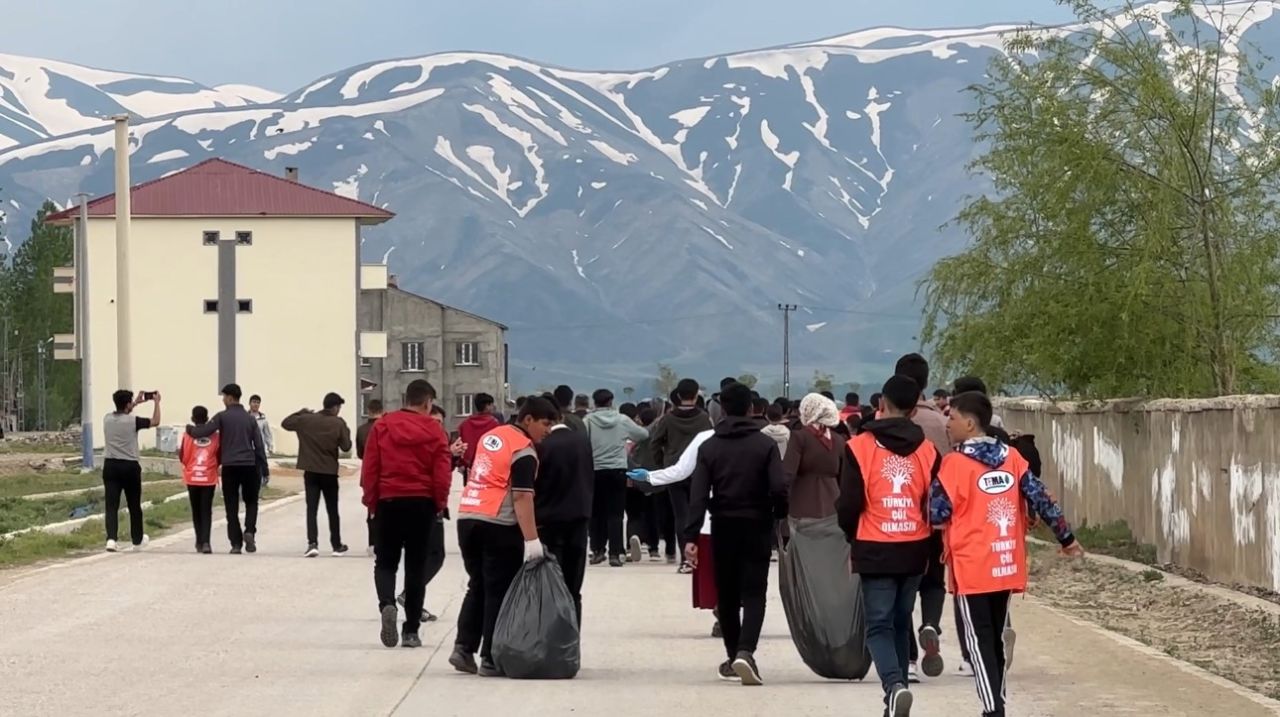 Hakkari'de Örnek Davranış