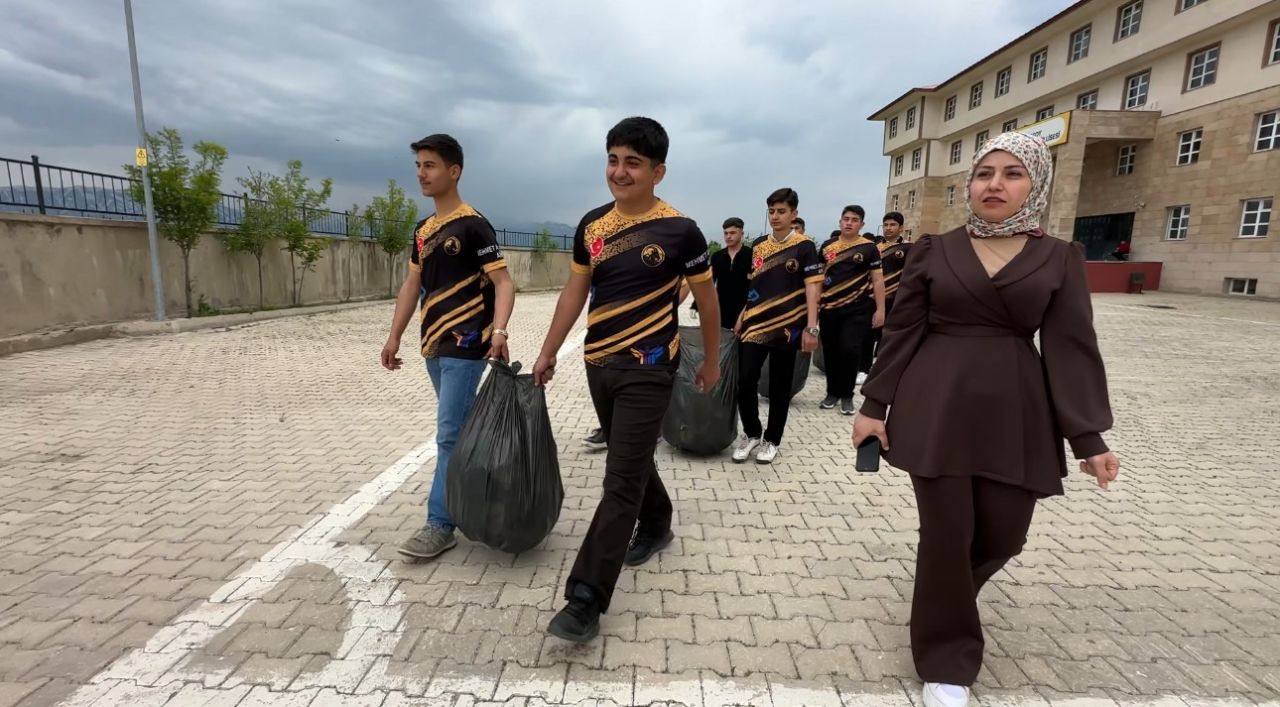 Hakkari'de Örnek Davranış