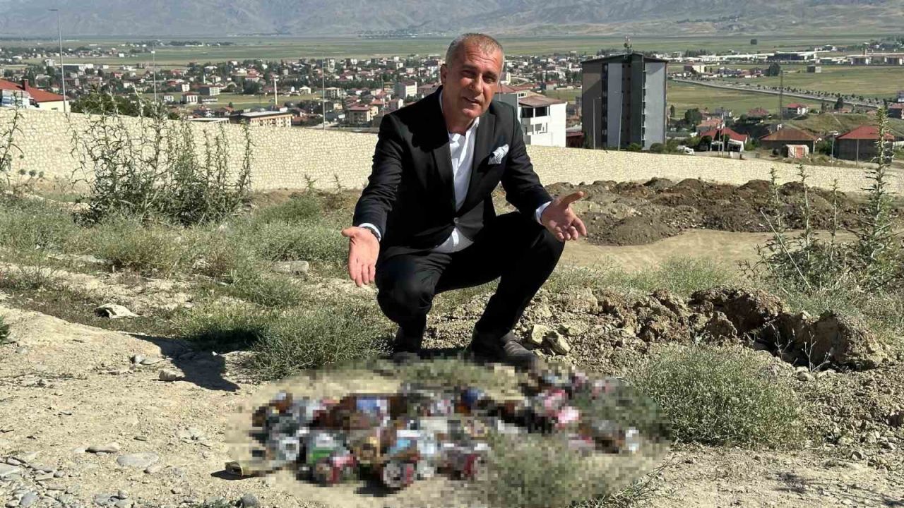 Hakkari'nin Yüksekova ilçesinde pes dedirten manzara: Mezarlığın yanı başındaki alkol şişeleri tepki çekti