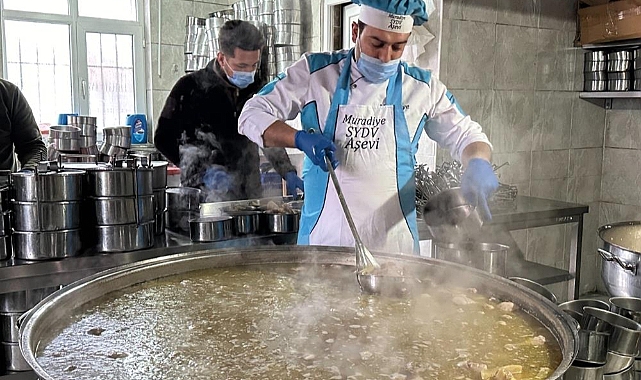 Muradiye SYDV'den sıcak yemek hizmeti