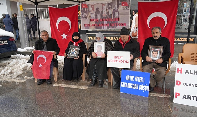 Muşlu annelerin evlat nöbeti devam ediyor
