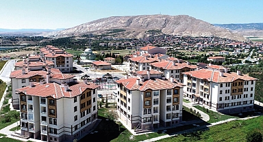 TOKİ 26 ilde konut ve 29 ilde iş yeri satışa sunuyor.