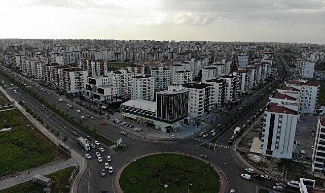 Türkiye’nin en büyüğünü yönetmeye 24 aday talip