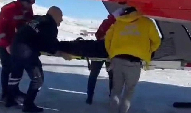 Van'da helikopter ambulans şiddetli karın ağrısı için havalandı