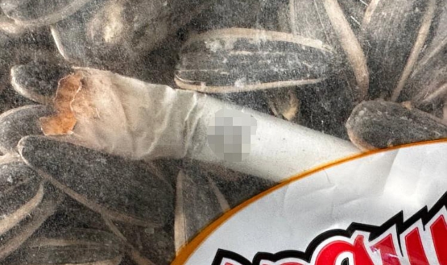 BİM’den aldığı çekirdek poşetinden sigara izmariti çıktı