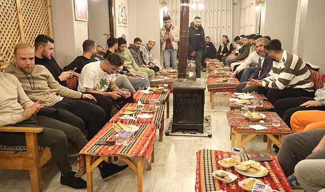 Elazığspor futbolcuları kürsübaşı etkinliğinde eğlendi