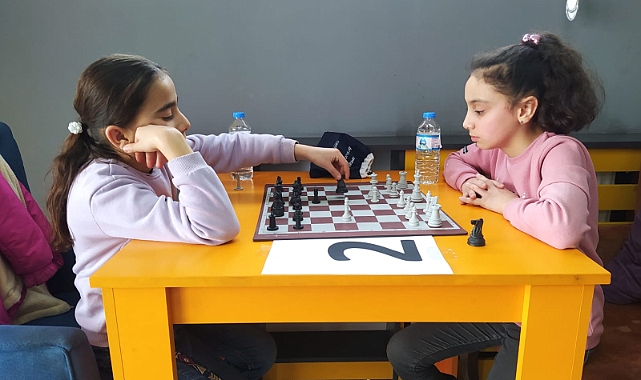 Eleşkirt’te Okul Sporları Satranç Turnuvası Tamamlandı