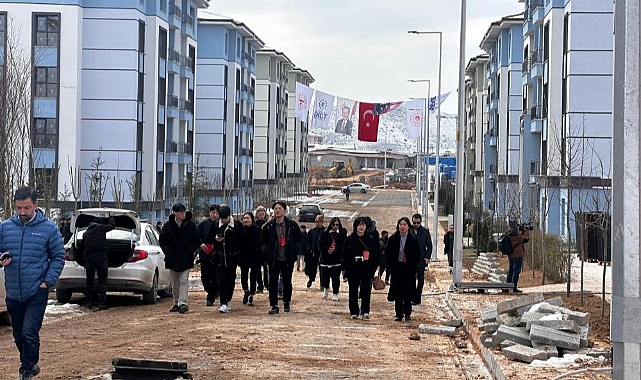Yabancı basın kuruluşları Malatya’da deprem çalışmalarını yerinde gördü