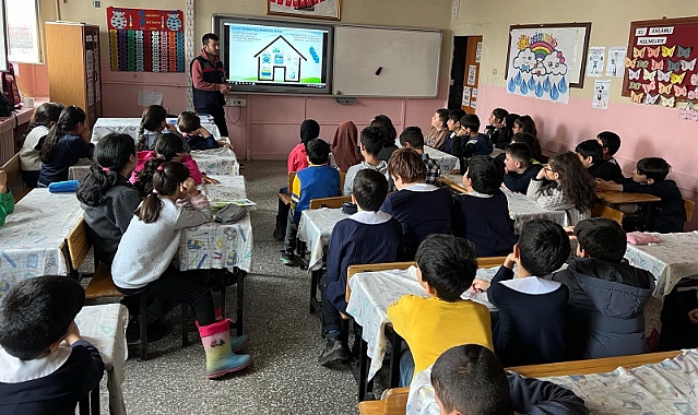 Ağrı’daki öğrencilere “suyun yolculuğu ve önemi” anlatıldı