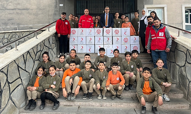 Doğubayazıt’ta "Bir Sınıf Bir Koli" projesi