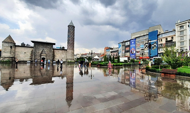 Erzurum Valiliği, sağanak yağış uyarısında bulundu