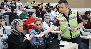 Öğrencilere Uygulamalı Trafik Eğitim Bilgisi Verildi