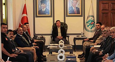 Birim amirleriyle toplantı düzenledi Vali Aydoğdu