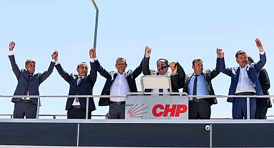 "Orman yangınları için Meclis komisyonu kurulmasını sağlayacağız" dedi CHP Lideri Özel