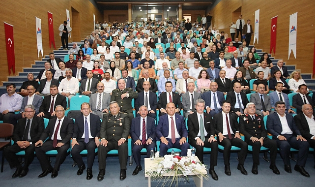 Ağrı'da 15 Temmuz Konferansı Düzenlendi