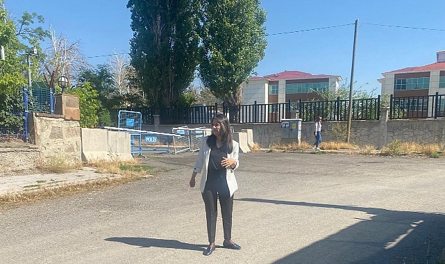 Ağrı'nın trafiğe kapalı yolu kontrollü olarak açılıyor