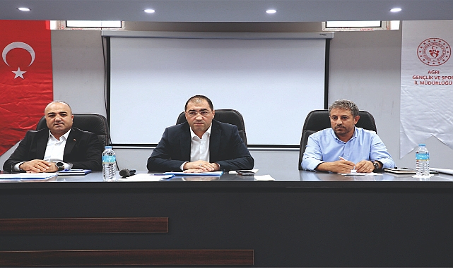 İl Müdürü Çelebi, Antrenörlerle Bir Araya Geldi