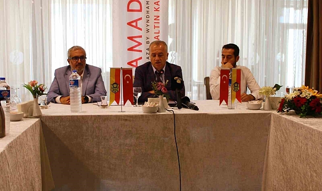 Başkan Yardımcısı Ahmet Özköse'den seçimli kongre çağrısı