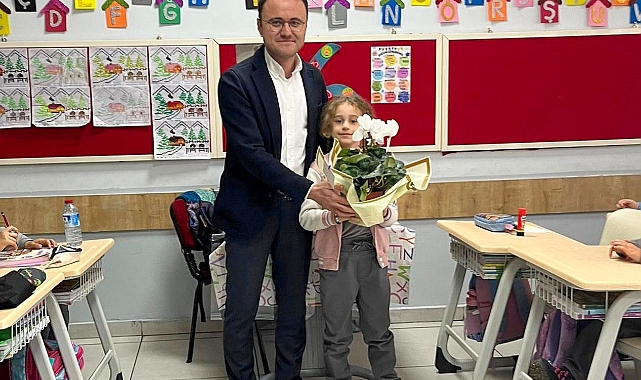 Akademisyen Faruk Yahşi, SUBÜ’lü öğrencilere akademisyenliği anlattı
