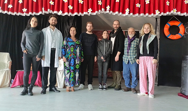 Diyadin’de “Sahte Cennet- Muamma” oyunu sergilendi
