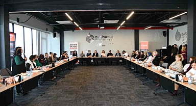 "Kadınlar ailenin kurulmasından yaşatılmasına kadar en önemli rolü üstlenmektedir"