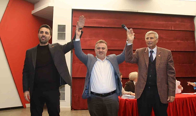 Manisa Gazeteciler Cemiyeti’nin yeni başkanı Önder Aydın oldu