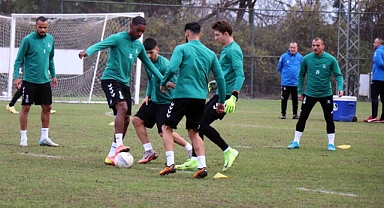 Sakaryaspor, Iğdır FK mesaisinde