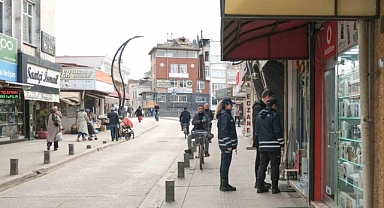 Terme’de kaldırım işgallerinin önüne geçildi