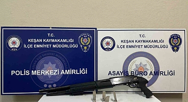 Edirne’de 3 adet ruhsatsız av tüfeği ele geçirildi