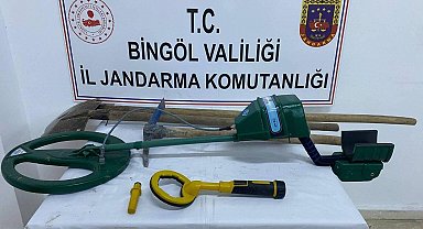 Kaçak kazı yapan 2 kişi yakalandı