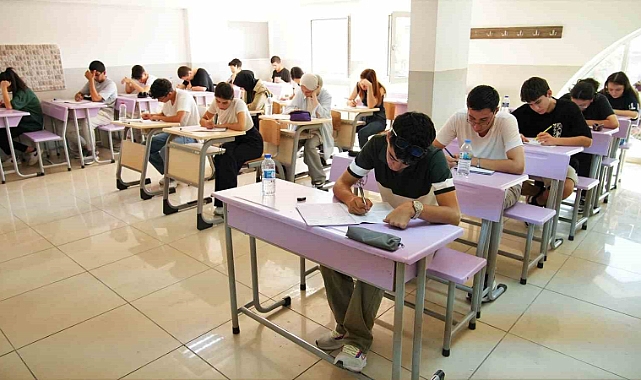 Keçiören Belediyesi öğrenciler için Deneme Kulübü kurdu