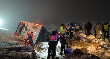 Yolcu otobüsünün devrilmesi sonucu kazada hayatını kaybedenlerin isimleri belli oldu