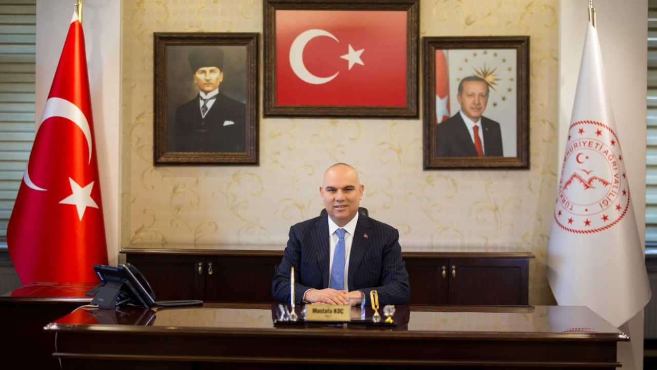 Ağrı Valisi Mustafa Koç’un Bayram mesajı