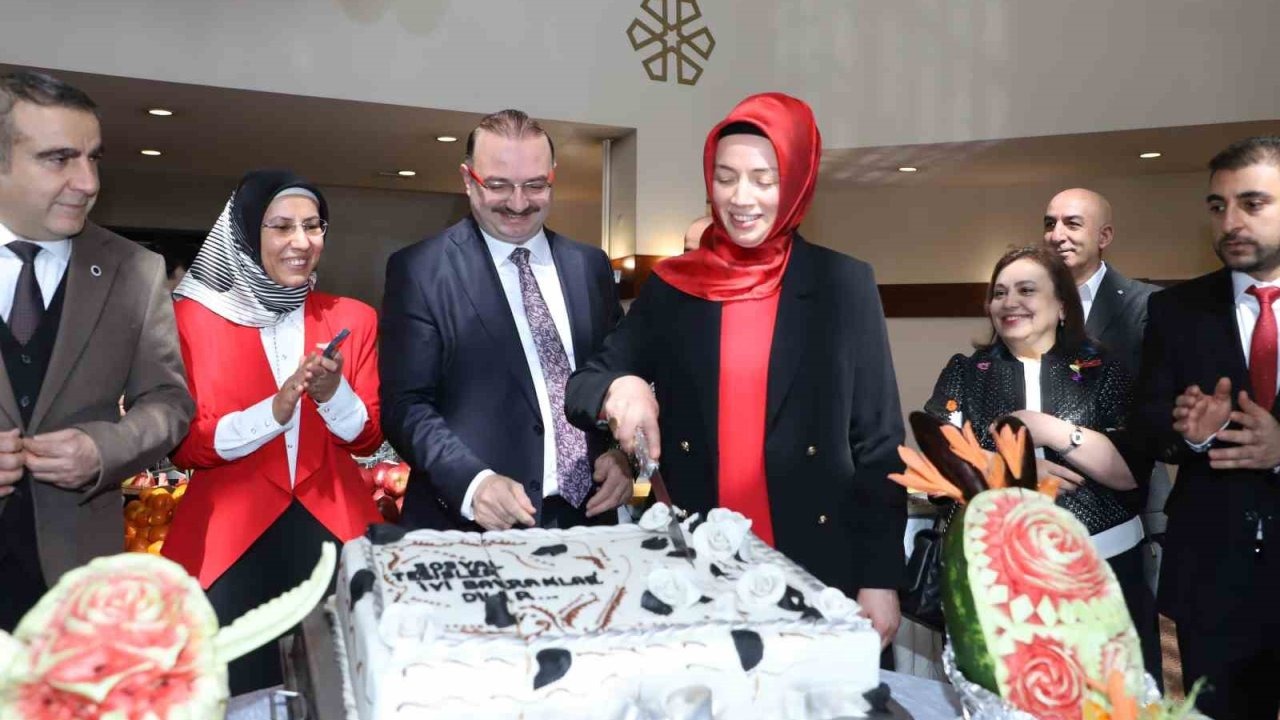 Atatürk Üniversitesinde ramazan bayramı coşkusu