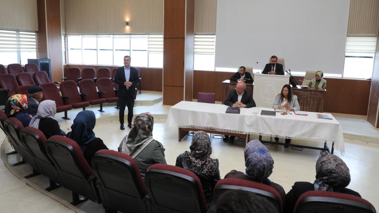 DEP Partili Abdullah Zeydan Erciş'te