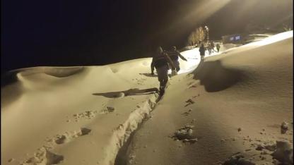 Erciş'te Jandarma 2 kilometre yürüyerek engelli çocuğa ilacını ulaştırdı