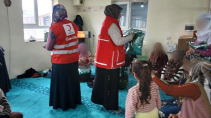 Kızılay Erciş Şubesinden, Erciş’te Bayram Öncesi Anlamlı Destek