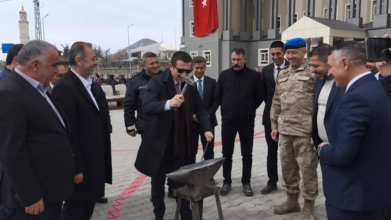 Patnos'ta Nevruz Kutlaması