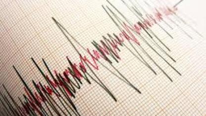 Deprem Korkusu Mahalleli Sokağa Kaçırdı