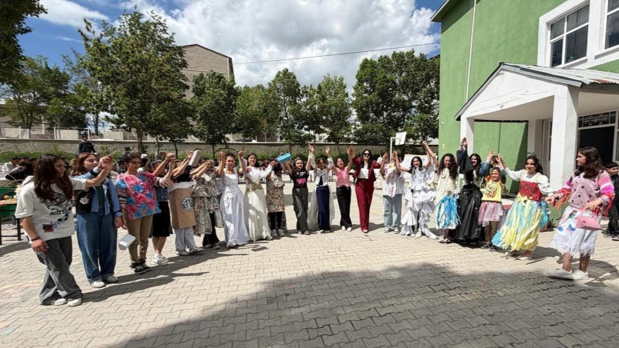 Ağrı Diyadin’de öğrencilerin eserleri sergilendi