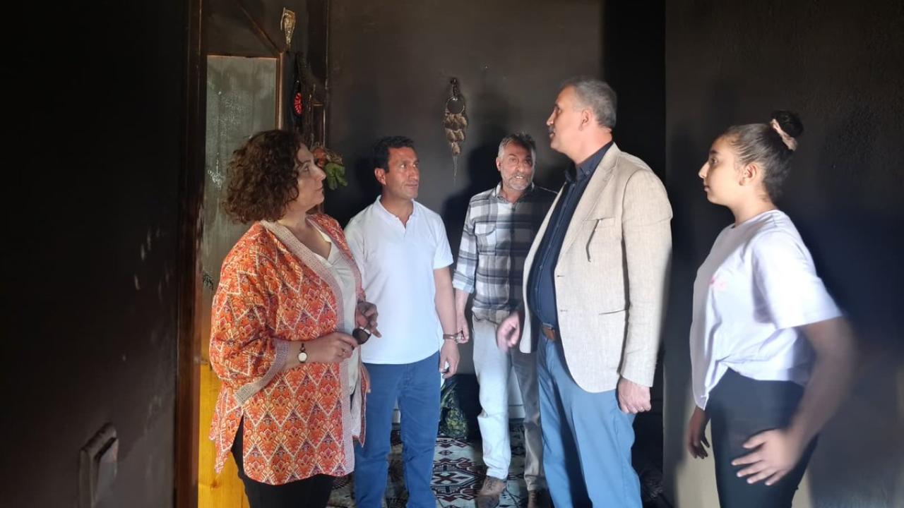 Ağrı’da yangında zarar gören ev devlet desteğiyle onarılacak