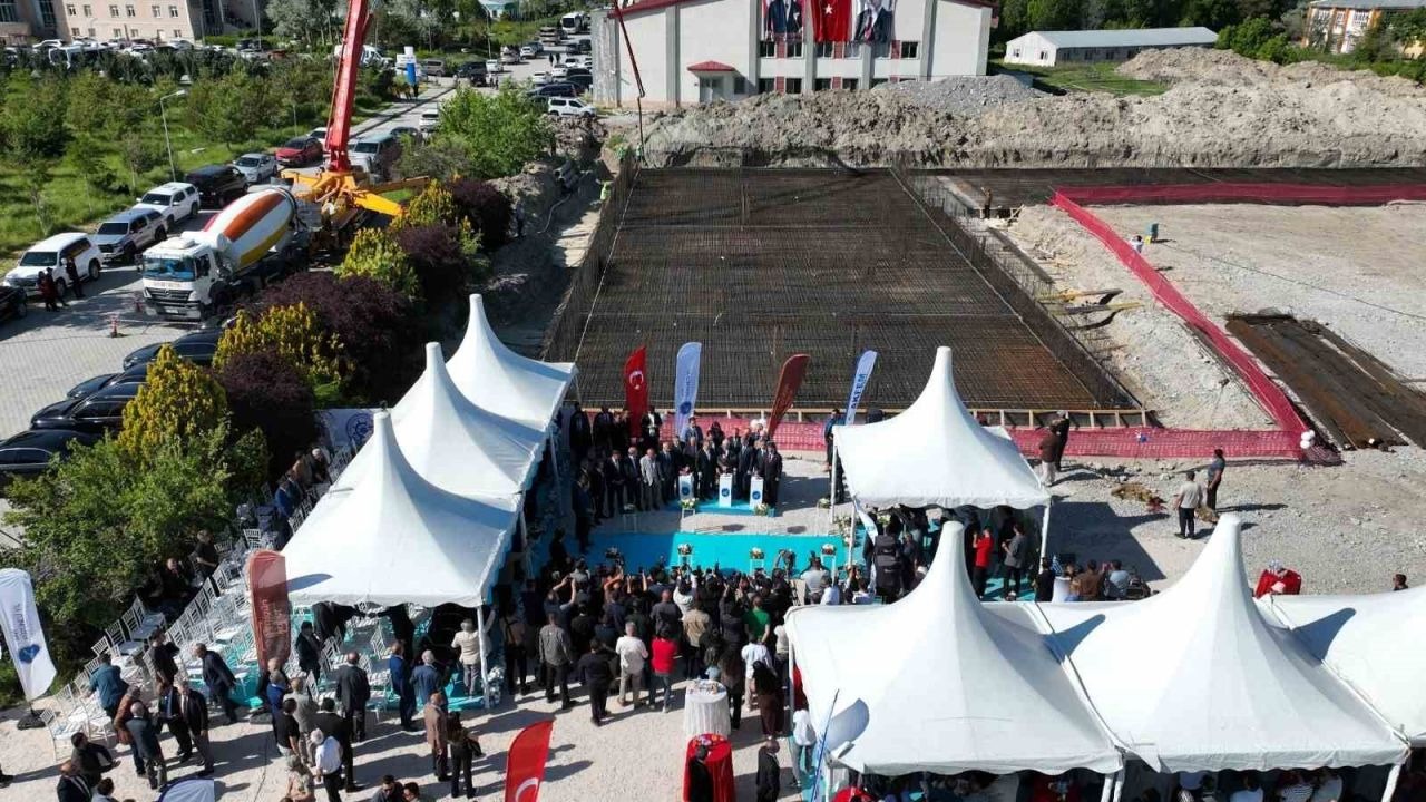 Aksakallar Konseyi Başkanı Binali Yıldırım: "Denizler olmasaydı dünyanın yarısı açlıktan, diğer yarısı da soğuktan etkilenirdi"