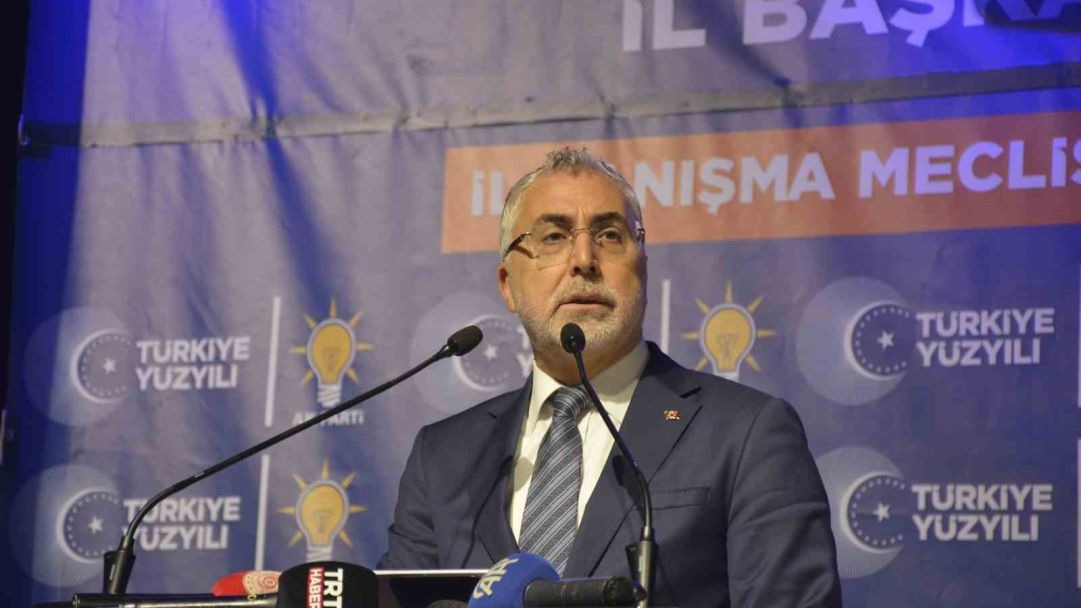 Bakan Vedat Işıkhan: "Kalkınma yerelden başlar"