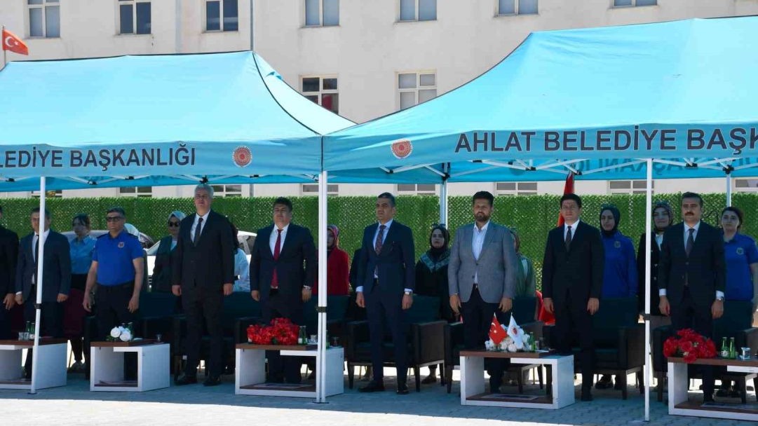 Bitlis Ahlat’ta "Ceza İnfaz Kurumu Personel Günü" kutlandı