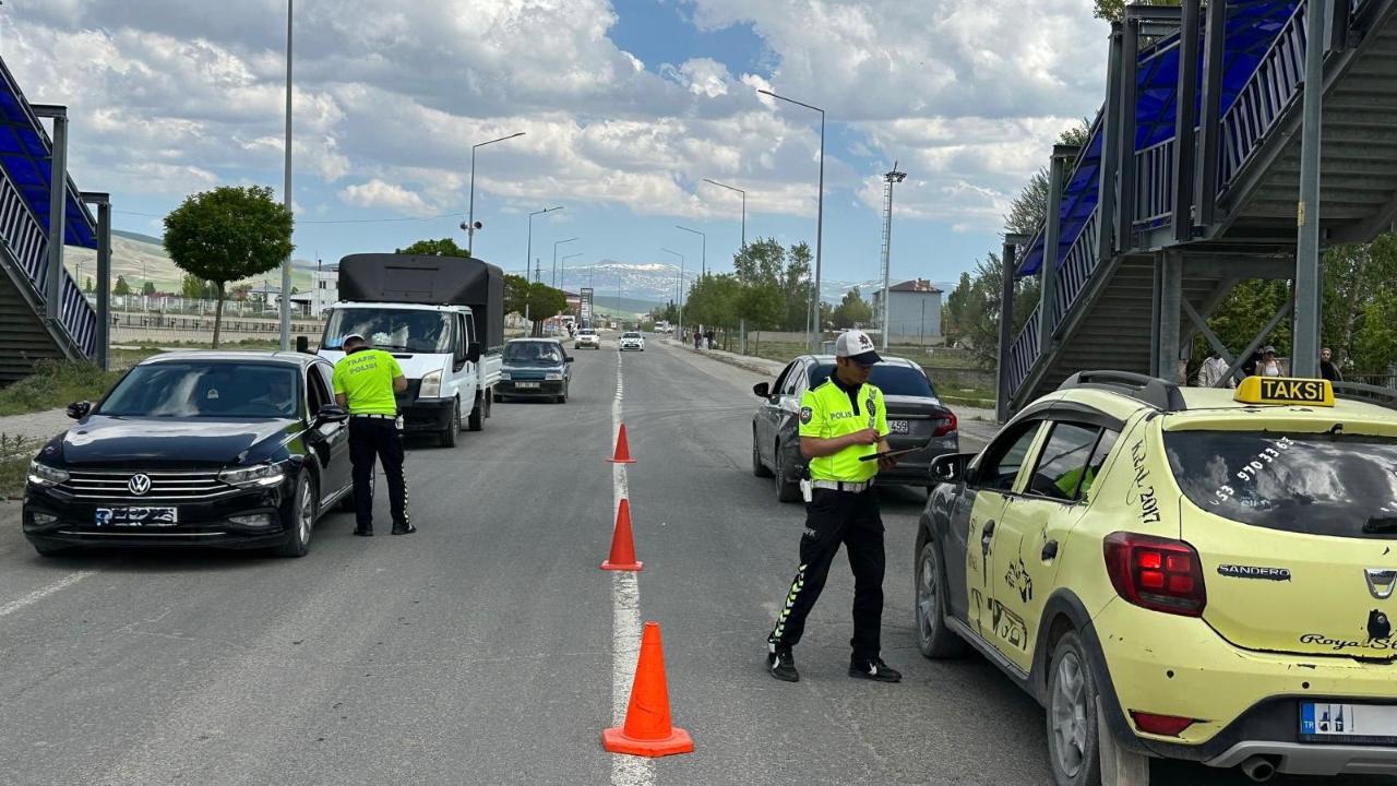 Diyadin’de bir haftada 5 bin 607 araç denetlendi