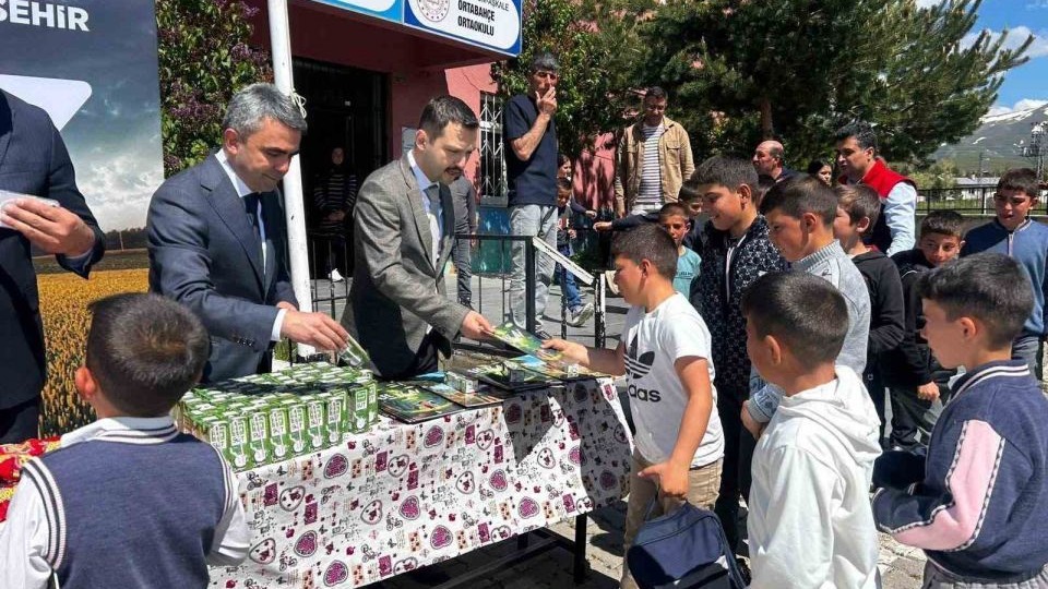 Dünya süt günü etkinliği Erzurum'un Aşkale ilçesinde düzenlendi