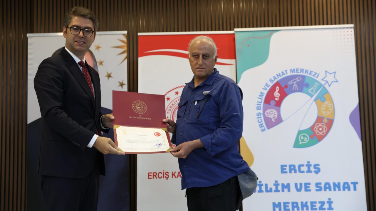 Erciş'te Kültürel Miras Kitabı Tanıtıldı