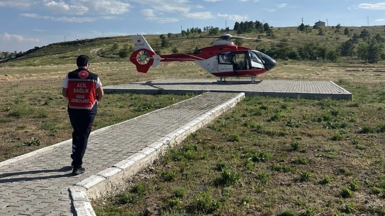 Erciş’te S.D. isimli bebek için ambulans uçak havalandı