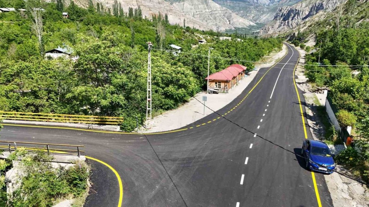 Erzurum Büyükşehir Belediyesi Başkanı Mehmet Sekmen: "Yollarımız daha konforlu hale geldi"